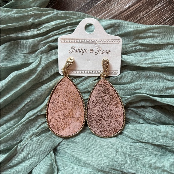 Ashlyn Rose Teardrop Earrings • Rose Gold Textured Statement Jewelry • NEW - Picture 3 of 3